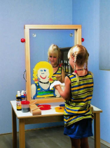 Прозрачный мольберт: дополнительное зеркало - «globural.ru» - Саратов